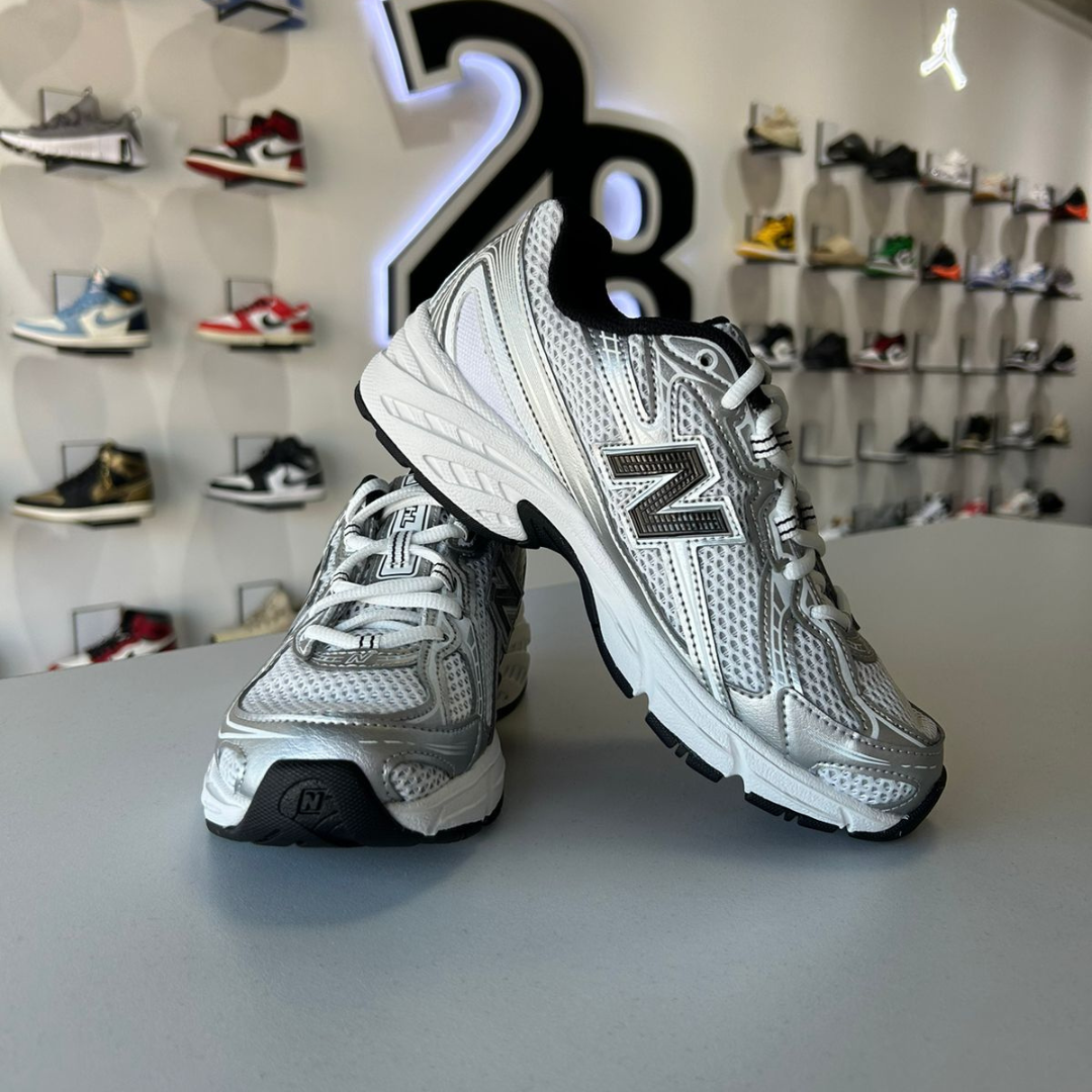 NEW BALANCE 740