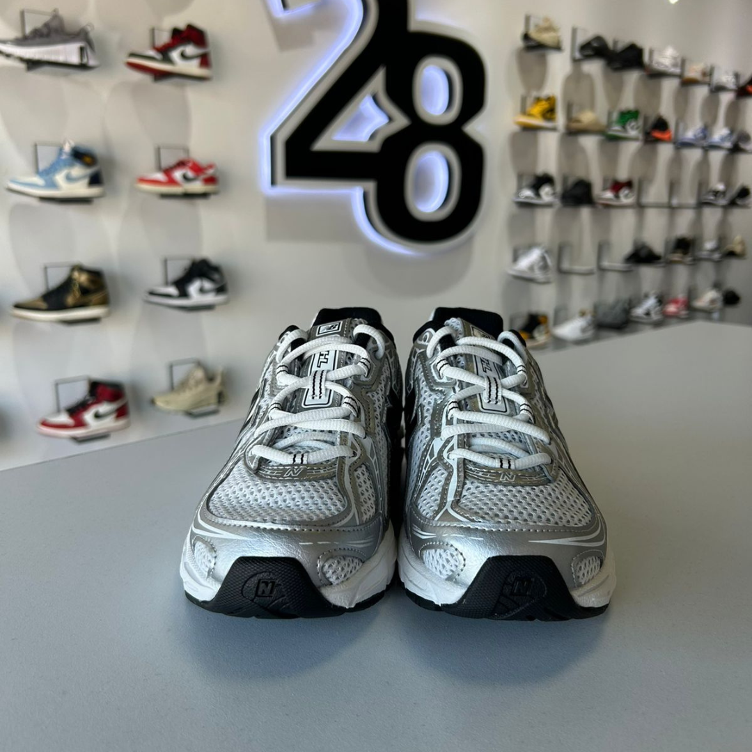 NEW BALANCE 740