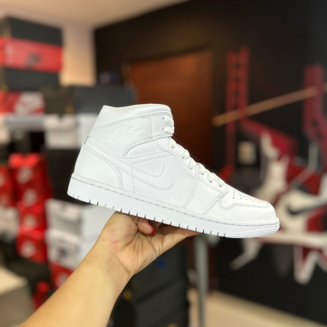 AIR JORDAN 1 MID TRIPLE WHITE