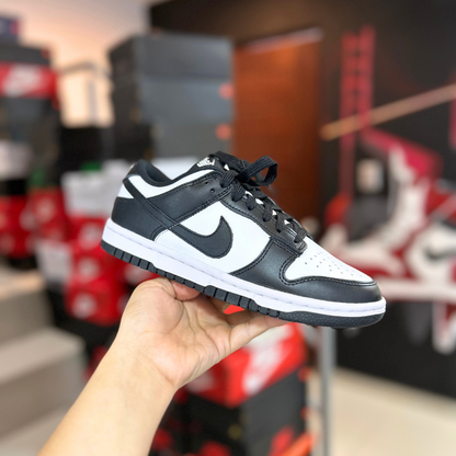 NIKE DUNK LOW PANDA