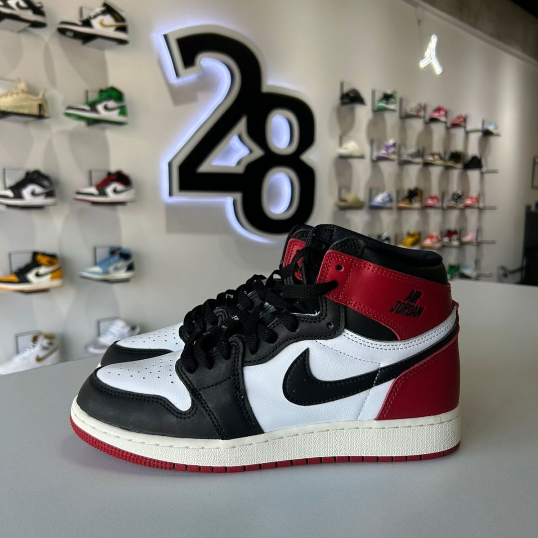 AIR JORDAN 1 HIGH OG "BLACK TOE REIMAGINED"