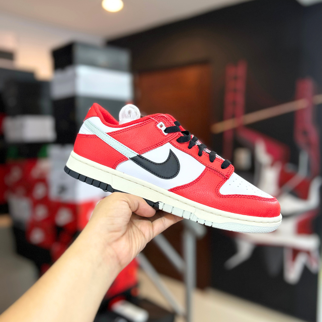 NIKE AIR DUNK LOW CHICAGO SPLIT