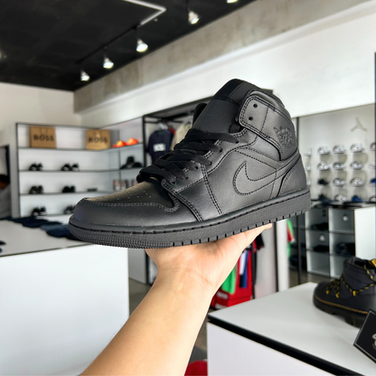 AIR JORDAN 1 MID NEGROS