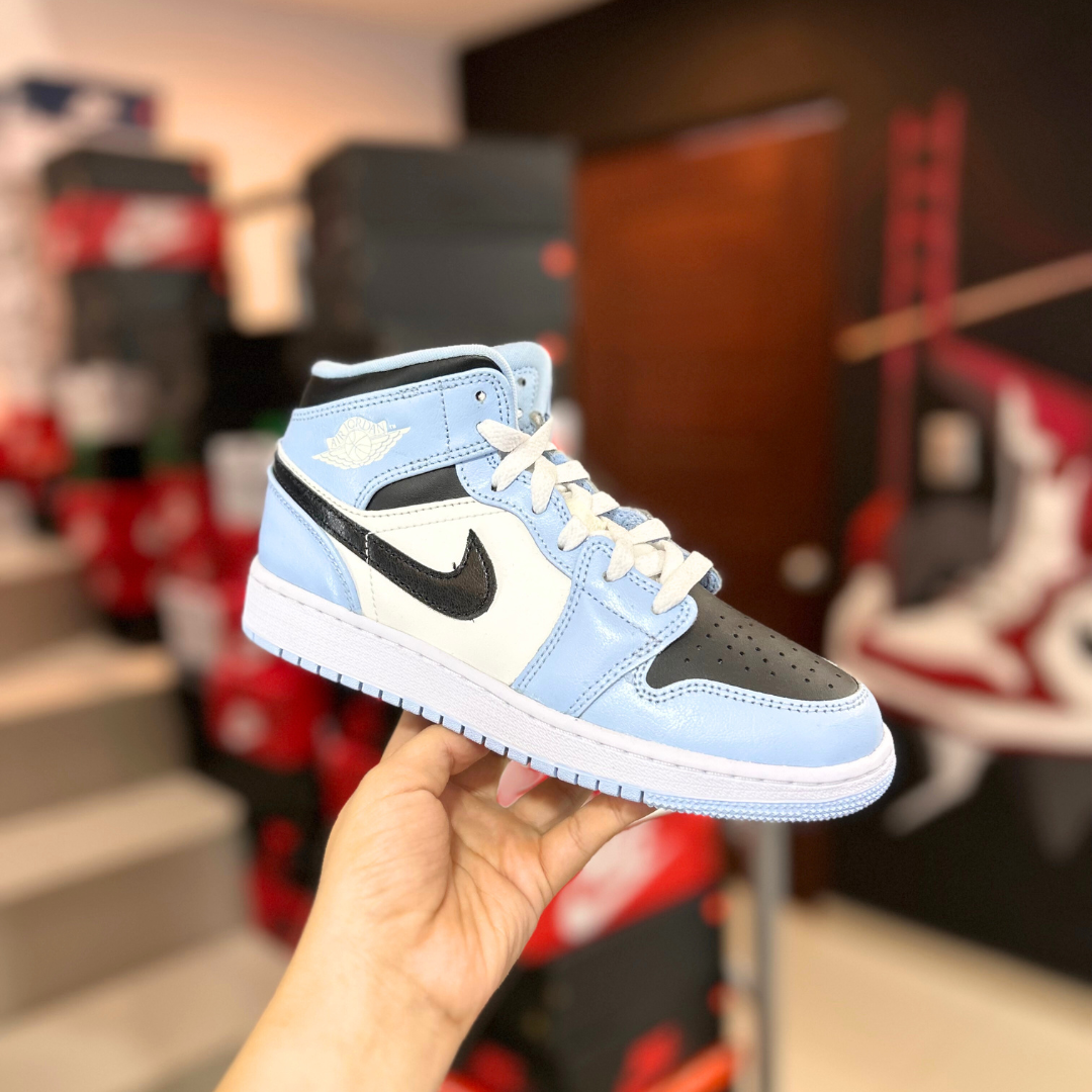 AIR JORDAN 1 MID ICE BLUE